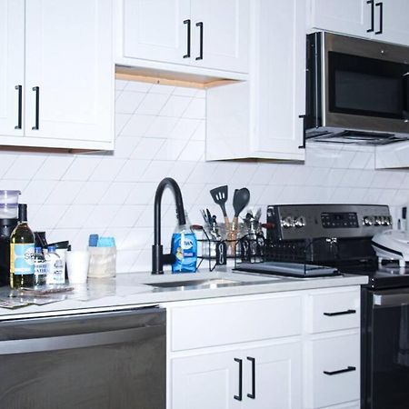 Comfy Cozy And Cute Apartment Baltimore Bagian luar foto